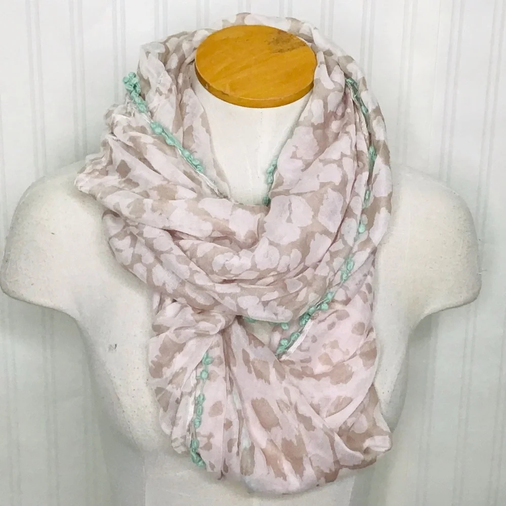 Vera Neumann American boho neutral print green Pom Pom scarf NWT